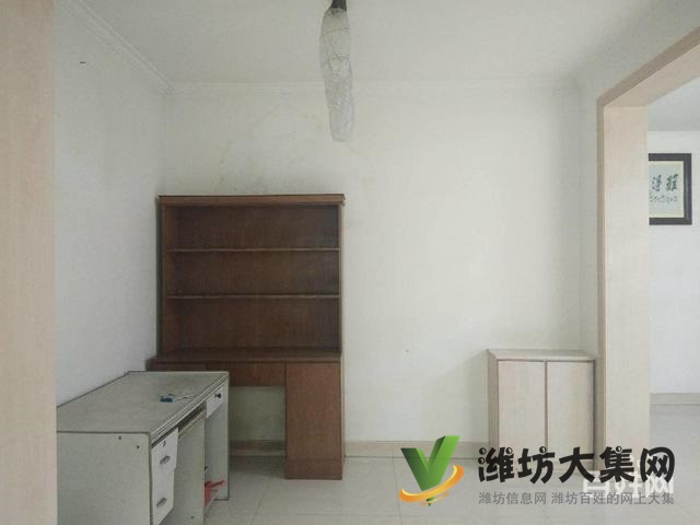 一樓新佳樂家附近 海龍學校 面積大帶大車庫 采光