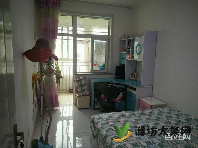 首付5萬(wàn)買福壽街外國(guó)語(yǔ)近多層78平2室朝陽(yáng)客廳帶窗