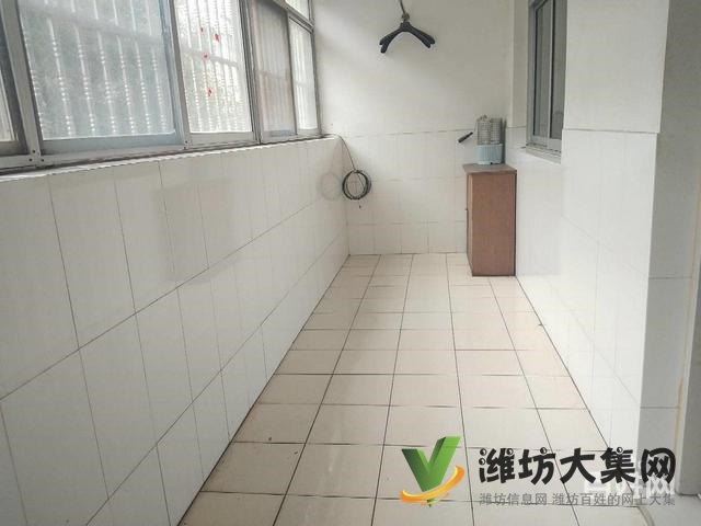 一樓新佳樂家附近 海龍學校 面積大帶大車庫 采光