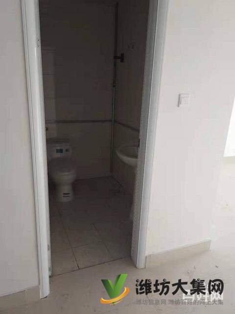 (快租免費尋址)奎文區新華路佳樂家對面金寶商務中心寫字樓出租