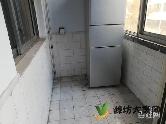 32萬購教師公寓,二樓三室朝陽,領包入住