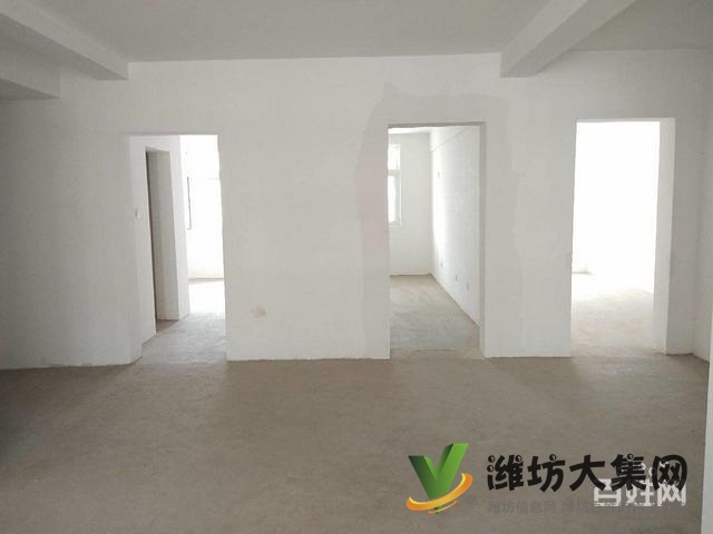 真賤，便宜124平大三室，龍泉太 陽城，送地下室，