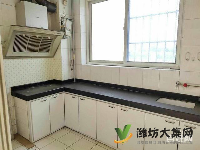 適合老人住，過度房，多層二樓，精裝兩室，送倉庫