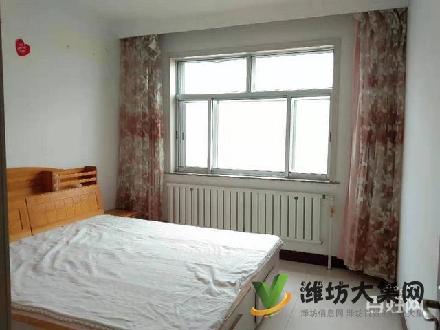 海龍路通亭街近三室單位房無公攤 可以貸款中間樓層干凈衛(wèi)生