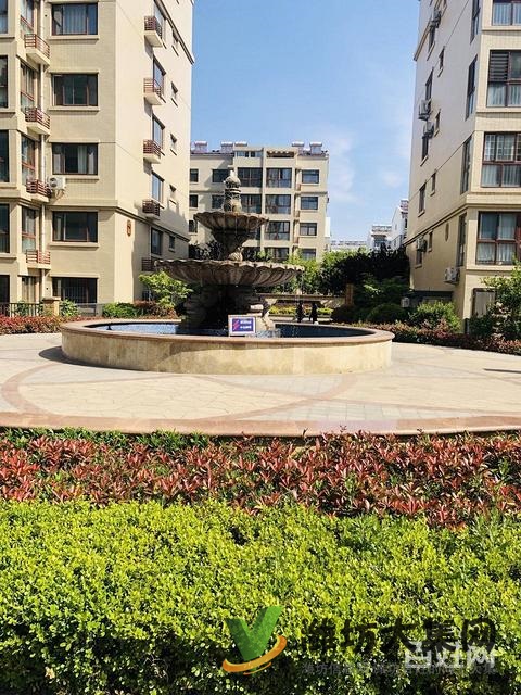 天熙苑  40萬(wàn)！三室精裝 mai一層song一層