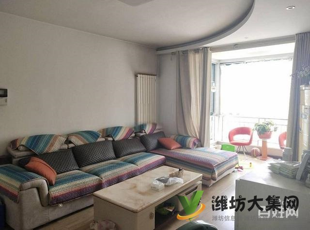 健康街濰州路 佳樂家近 領秀華城多層三樓 精裝兩室