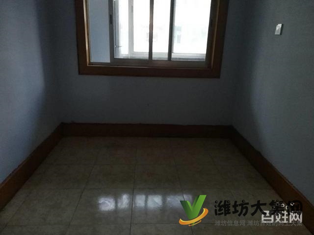 32萬購教師公寓,二樓三室朝陽,領包入住