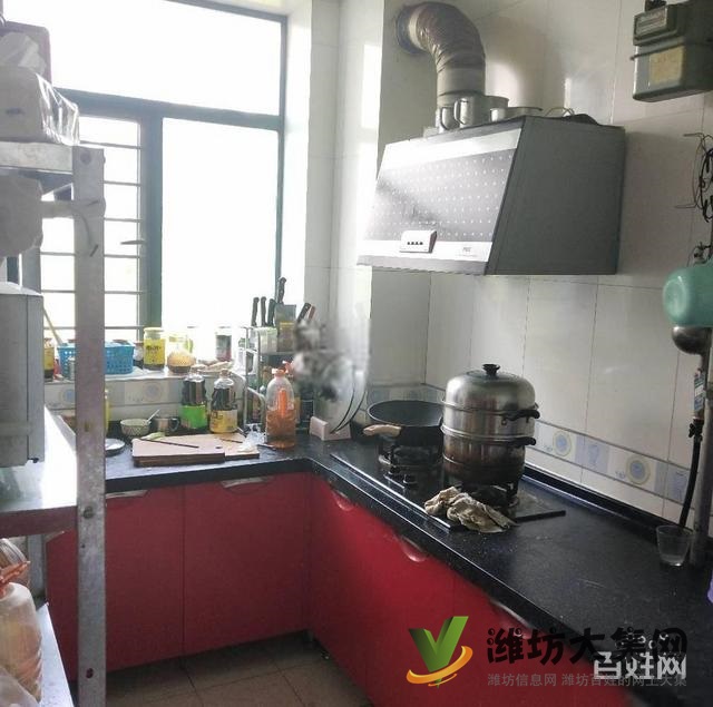 健康街濰州路 佳樂家近 領秀華城多層三樓 精裝兩室