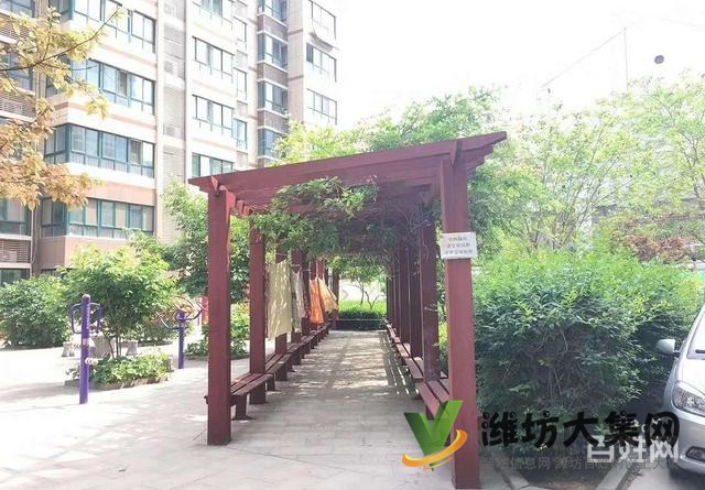 171 平 單價5900客廳朝陽 泰華市中心白浪河