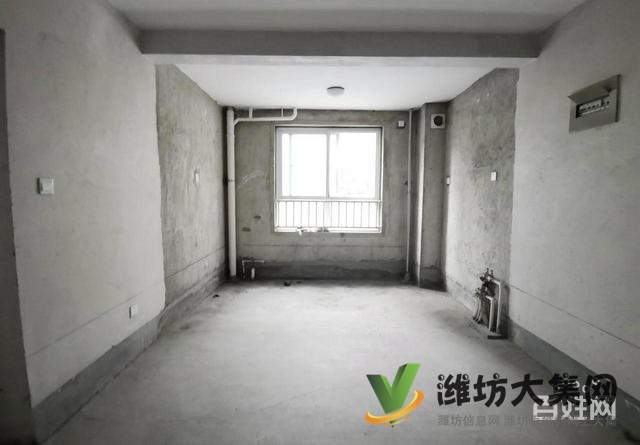 171 平 單價5900客廳朝陽 泰華市中心白浪河