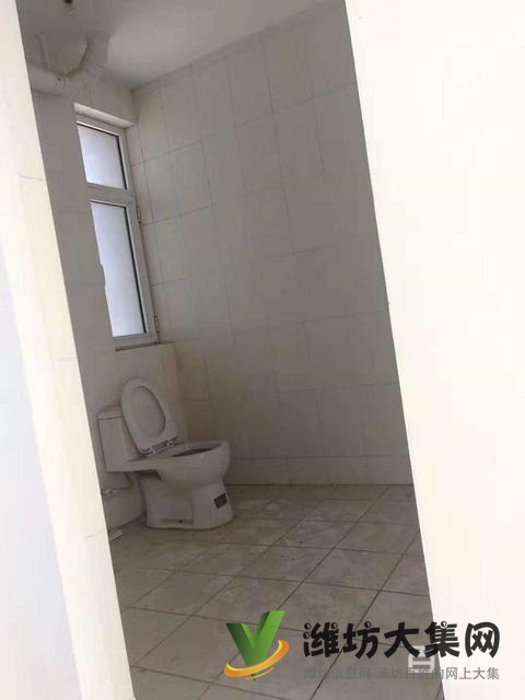 首付十萬 買濰城區政府實驗小學旁 凡爾賽麗都大三室