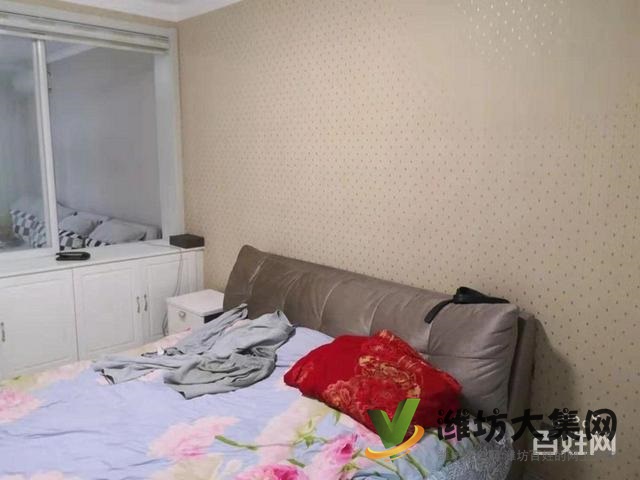 濰縣中路學房!精裝修多層二樓,全明戶型,南北通透,送家具家電