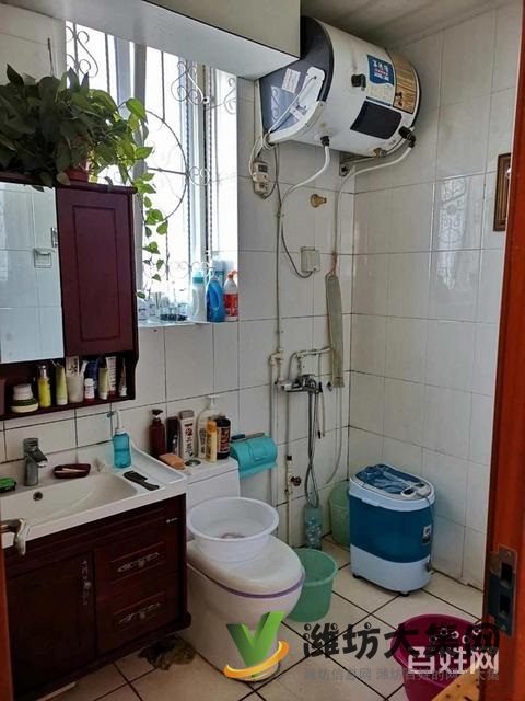 泰祥花園 多層三樓 動靜分離 精裝修 三室二廳二衛 拎包入住