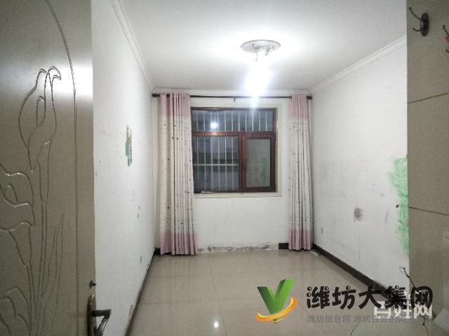 藍(lán)灣康城多層5樓中裝修送儲(chǔ)藏室兩室兩廳南北通透戶型火急急新惠