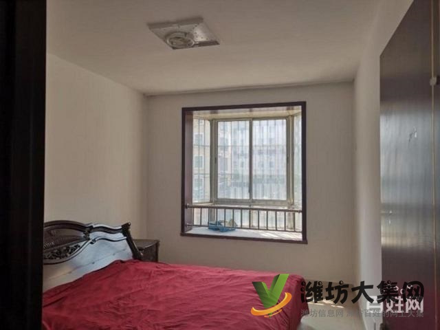 世紀學校美林花園130平精裝多層2樓送車庫滿二,價