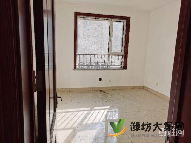 彌河玉城馨苑稀缺現(xiàn)房7樓 精裝大三室 110萬帶車位儲(chǔ)藏室