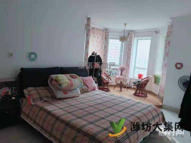 中南世紀城 精裝大三室 南北通透 帶部分家具家電