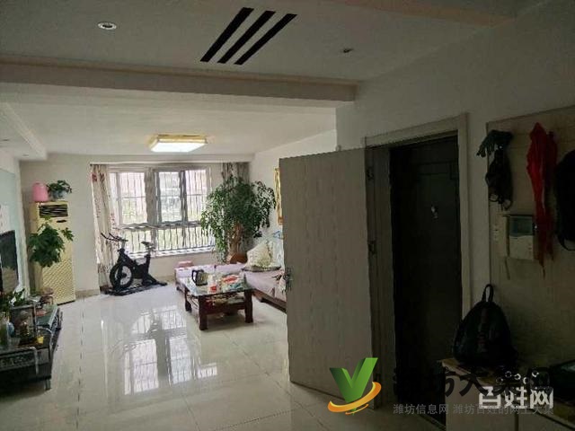 湖景龍灣,房主換了豪宅,現(xiàn)在低,價(jià)出售,帶著28平