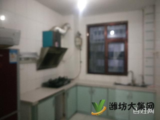 藍(lán)灣康城多層5樓中裝修送儲(chǔ)藏室兩室兩廳南北通透戶型火急急新惠