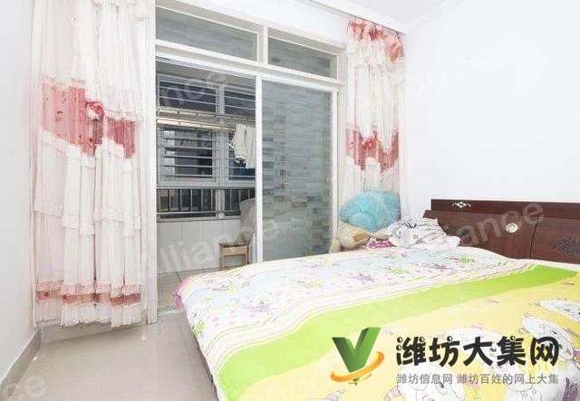 海龍路東益新街體育場高鐵站近舜和花園多層帶閣樓