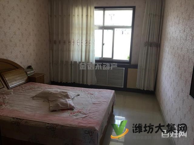 世紀(jì)旁 位置佳 大三室 黃金樓層 帶車庫144平 89