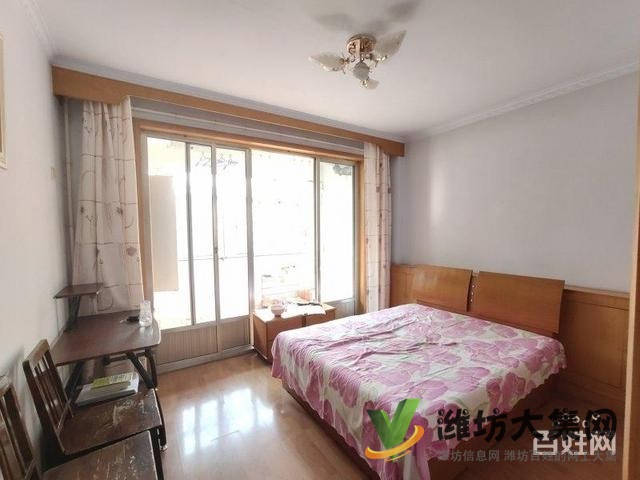 新華中學對面多層2樓南北通透精裝修交運小區 加州世紀尊品