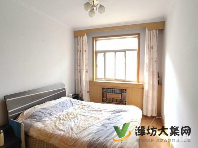 新華中學對面多層2樓南北通透精裝修交運小區 加州世紀尊品