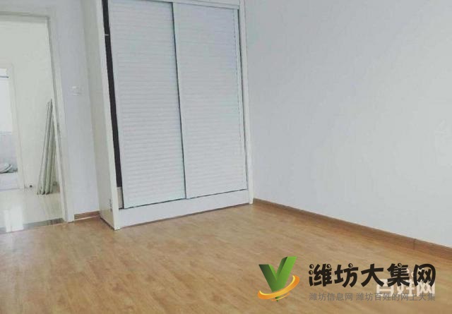 通亭街海龍路高鐵站近,三室朝陽,精裝修,周邊配套齊