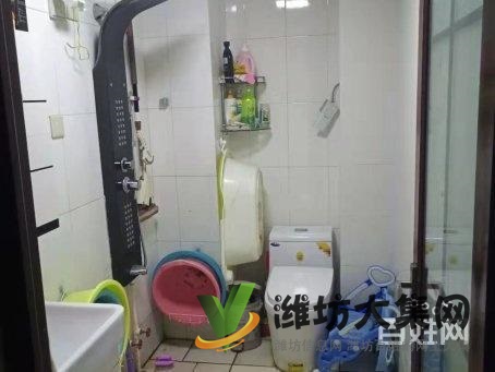 急售 萬達近 金鼎華府 精裝修兩室朝陽 出稅帶所有家電