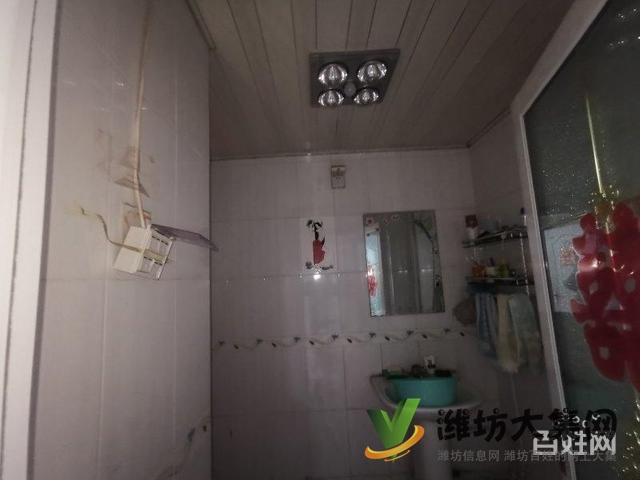 步步高北鄰幸福家園精裝帶倉庫85平3室37萬