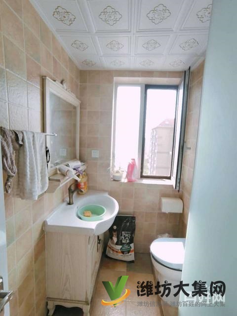 東風(fēng)街豪裝電梯房!拎包入住,來看房就能看好,裝修花