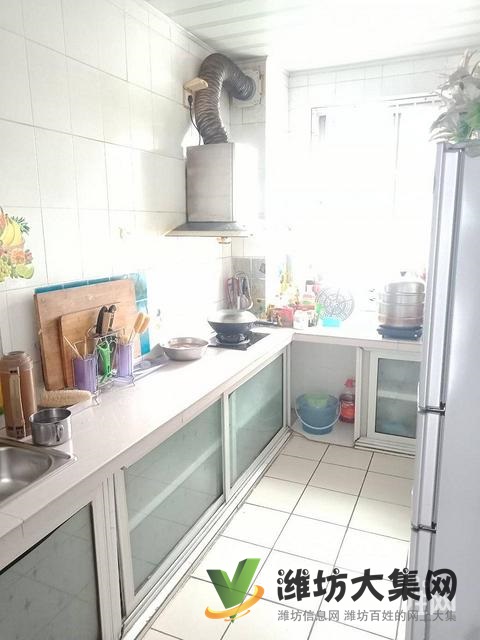 蝶園廣場(chǎng)近,精裝兩室兩廳,南北通透,全明戶型,采光無敵