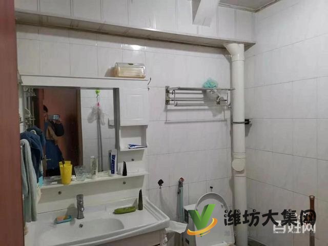 出售長城小區(qū)房子,免費(fèi)停車雙氣供暖 精裝修無稅急售43萬