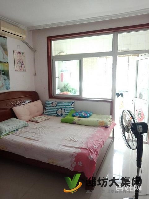 蝶園廣場(chǎng)近,精裝兩室兩廳,南北通透,全明戶型,采光無敵