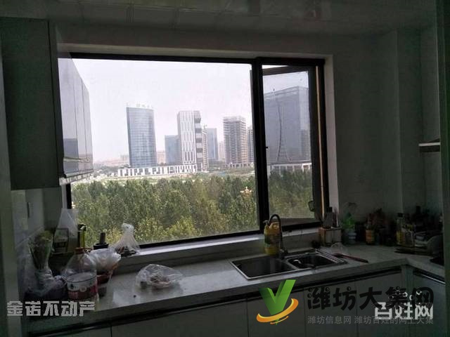 德潤(rùn)綠城片區(qū)高品質(zhì)小區(qū)百合園中間樓層精裝三室,送家具頂急新惠