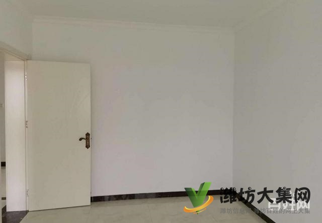 實(shí)勘房高鐵體育場濰縣中路!首付5萬精裝未住!!