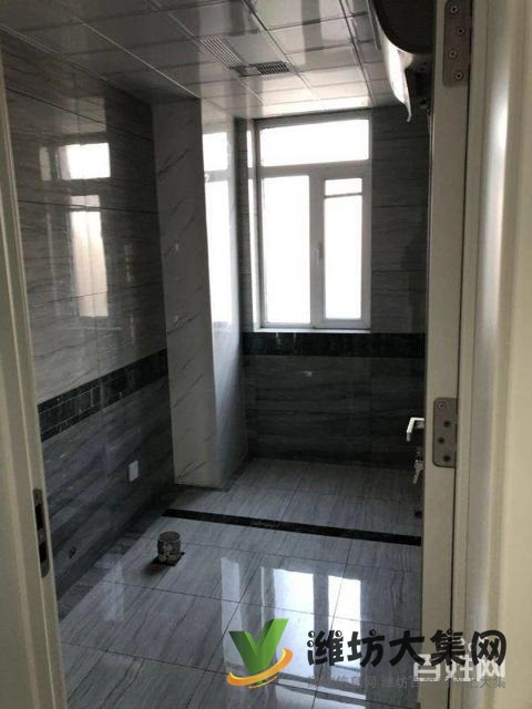 盛世家園好房子 豪華裝未住, 帶院子 院子外面就是