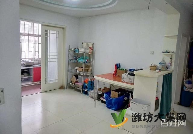 圣榮廣場(chǎng)多層1樓,精裝3室,房東急售,現(xiàn)在僅僅只要