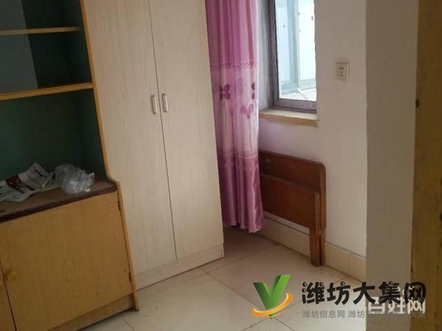 葦灣社區(qū)3室一廳,四平路佳樂(lè)佳對(duì)面