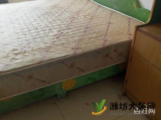 葦灣社區(qū)3室一廳,四平路佳樂(lè)佳對(duì)面