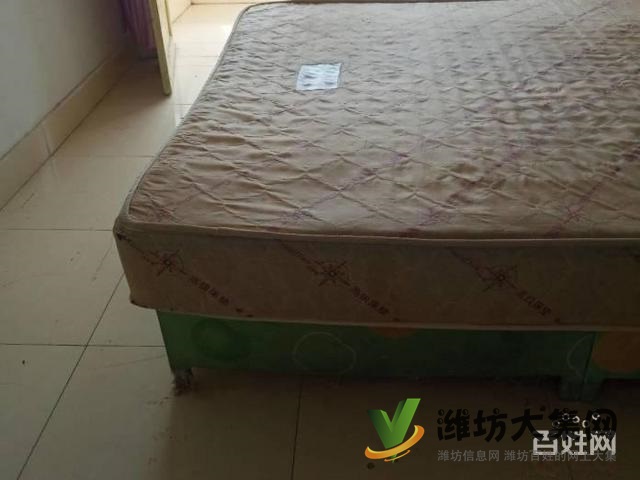 葦灣社區(qū)3室一廳,四平路佳樂(lè)佳對(duì)面