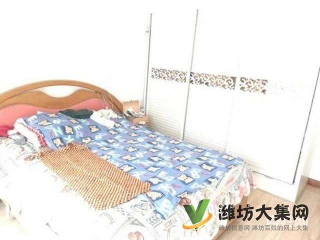 奧體中心 文苑小區(qū)多層一樓 精裝三室出稅雙氣供暖