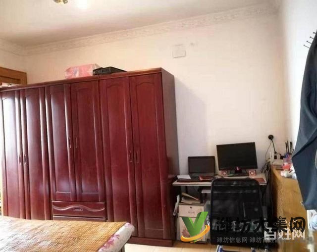 首付三萬三樓北宮街 經(jīng)典兩室 59平方 濰柴同樂園