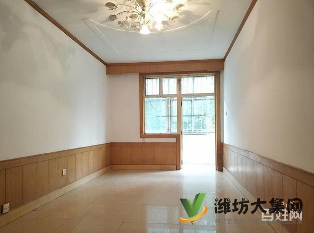 市中心新華* **多層一樓帶120平大院子南開門看