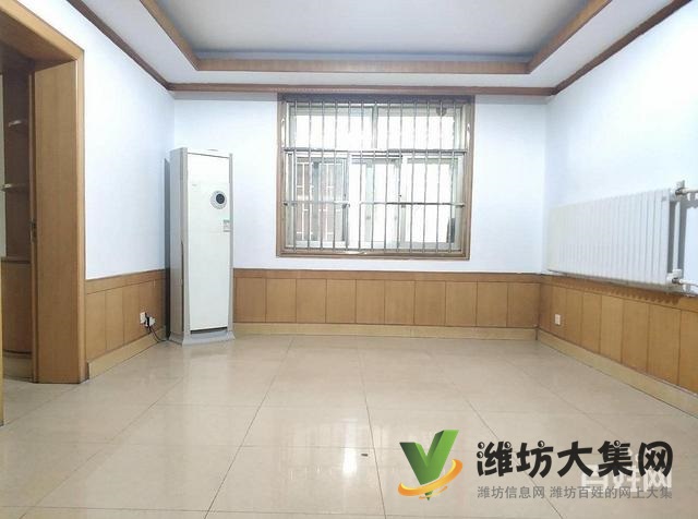 市中心新華* **多層一樓帶120平大院子南開門看