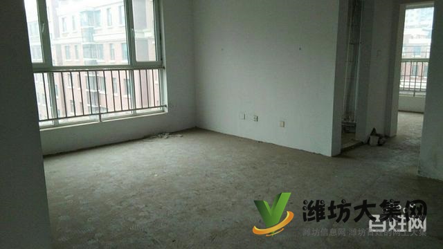 四中崇文實(shí)驗(yàn)* * * 泰晤士頂復(fù) 東山客廳帶大窗