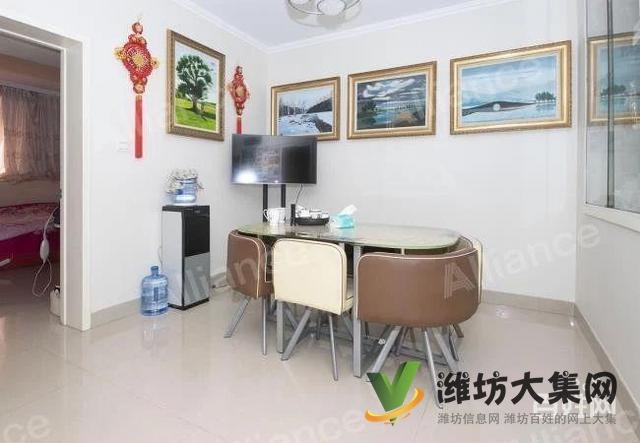 佳樂(lè)家高鐵新城近122平大三室 三樓客廳朝陽(yáng) 精裝有證出稅