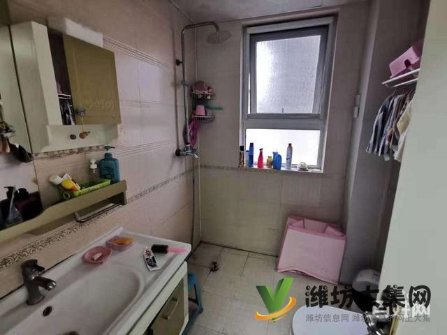 上城國際佳樂家福樂多近茂華公館精裝好房,大客廳朝陽,實景拍攝