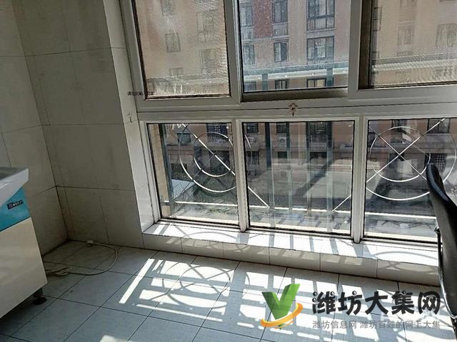 魯發名城,3居室2廳,精裝修短住保養好,真實圖片和