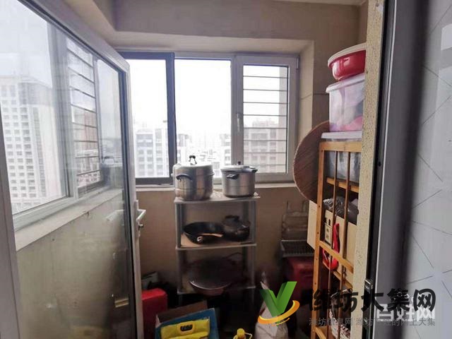 上城國際佳樂家福樂多近茂華公館精裝好房,大客廳朝陽,實景拍攝